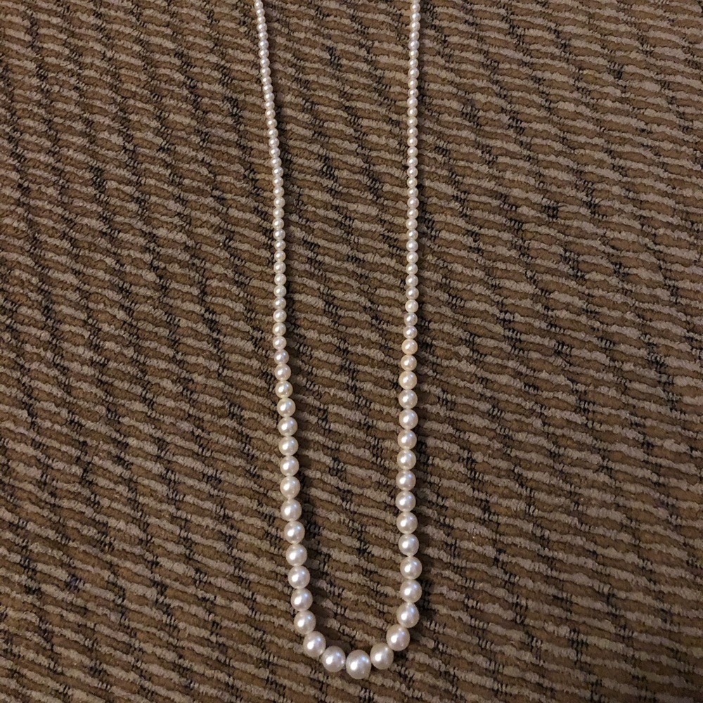 Necklace pearl cultured